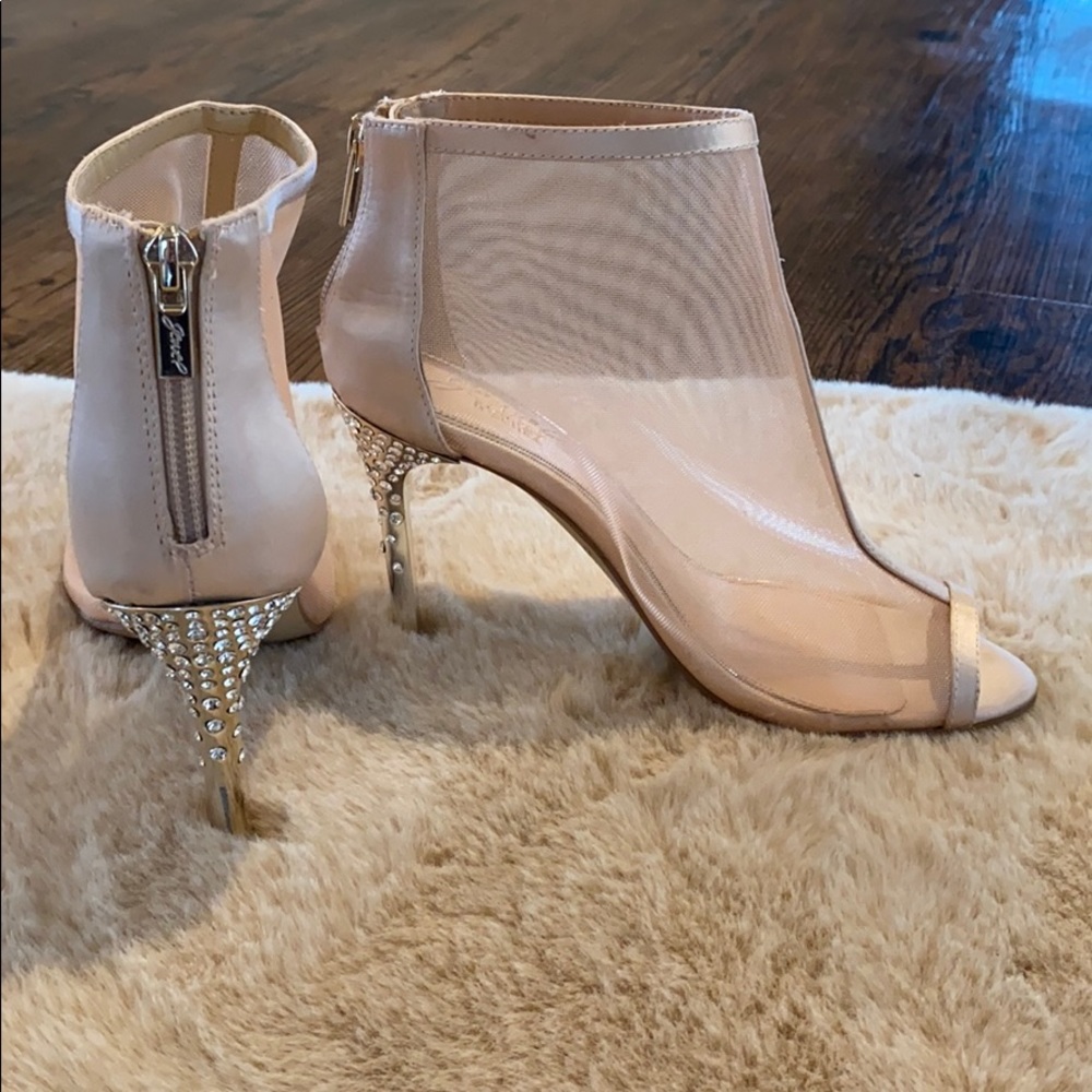 Jewel by Badgley Mischka Heels
